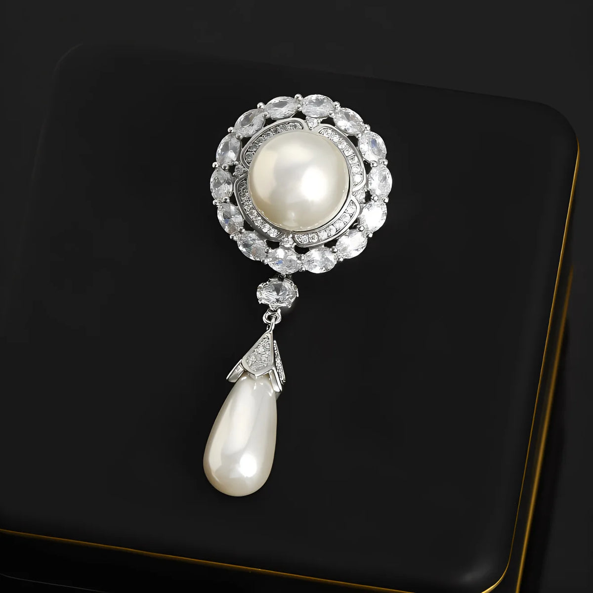 Pearl & Rhinestone Brooch | Silver Filigree Drop