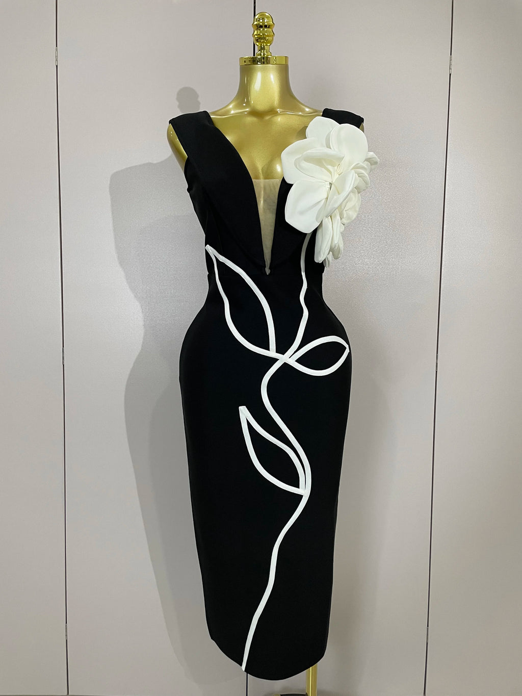 Off-Shoulder Bandage Midi Dress | 3D Rose Appliqué | Red & Black