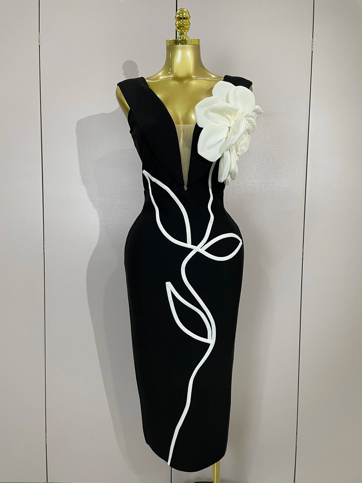 Off-Shoulder Bandage Midi Dress | 3D Rose Appliqué | Red & Black